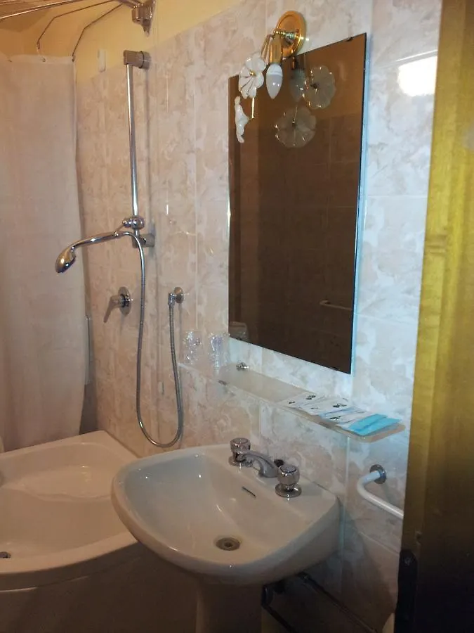 Debora Maison B&B Colombare Di Sirmione Frühstückspension